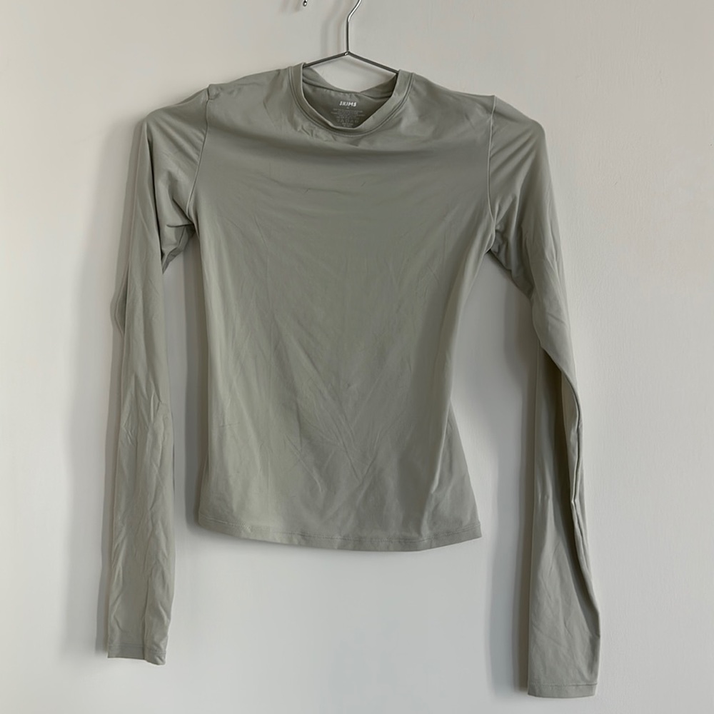 Skims fits everybody long sleeve shirt